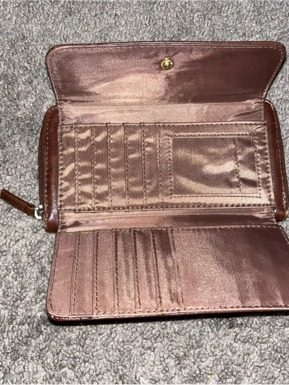 Kenneth Cole Reaction Brown Leather Zip Wallet with Front Pocket
